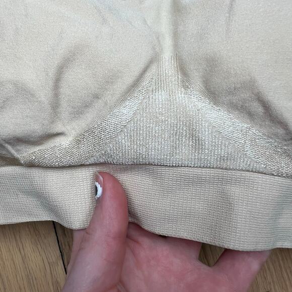 NEW Truekind Women's L Daily Comfort Wirefree Shaper Bra Beige Nude Casual - Picture 6 of 9